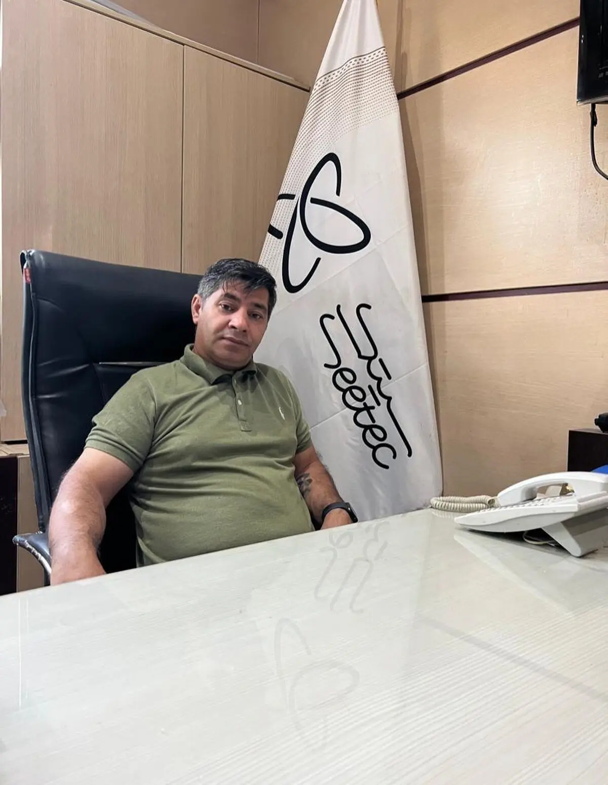 مشکل آب، برق و درب سایت نوآوران