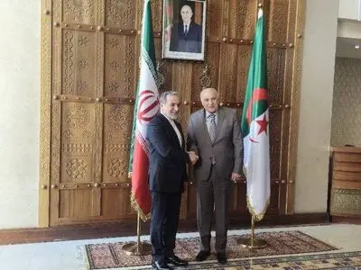 دیدار عراقچی با وزیر امور خارجه الجزایر