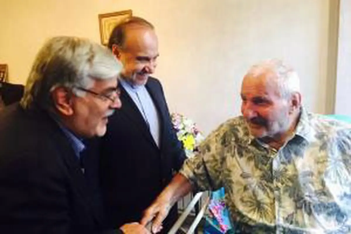 دکتر سلطانی فر به دیدار دو پیشکسوت وزنه برداری و کشتی ایران رفت