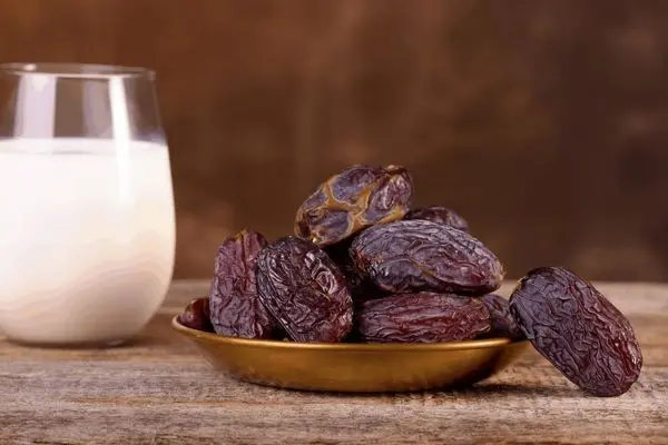 8 most important benefits of dates + possible side effects 