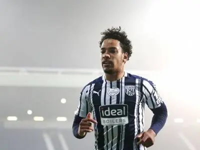الهلال با وست بروم توافق کرد 