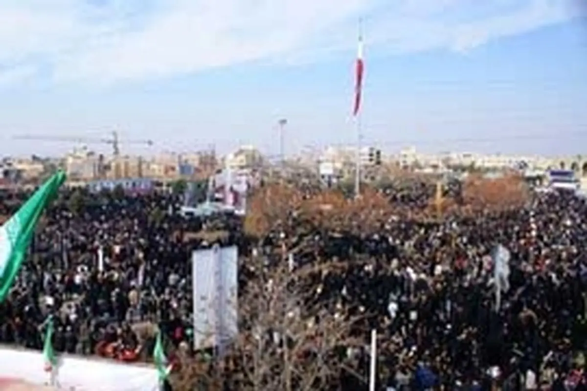 راهپیمایی ۲۲ بهمن ۹۲ در کاشان برگزار شد