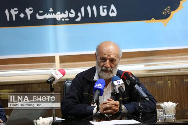 بجای حق مسکن به حل مشکل مسکن کارگری عقیده داریم/ فاصله‌ی زیادی تا رسیدن به مزد عادلانه داریم/ بدون تغییر قوانین، افزایش سن بازنشستگی غیرممکن است