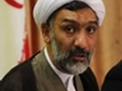 برخورد با مطبوعات باید مبتنی برقانون باشد