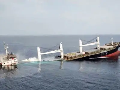 انصارالله ۹ خدمه فیلیپینی کشتی «اترنیتی سی» را آزاد کرد