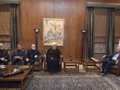 رئیس پارلمان لبنان با مسئول روابط بین‌الملل دفتر رهبر انقلاب دیدار کرد
