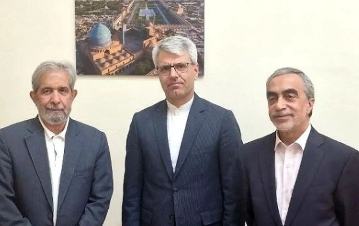 نشست سخنگوی وزارت امور خارجه با سفرای پیشین ایران در فرانسه