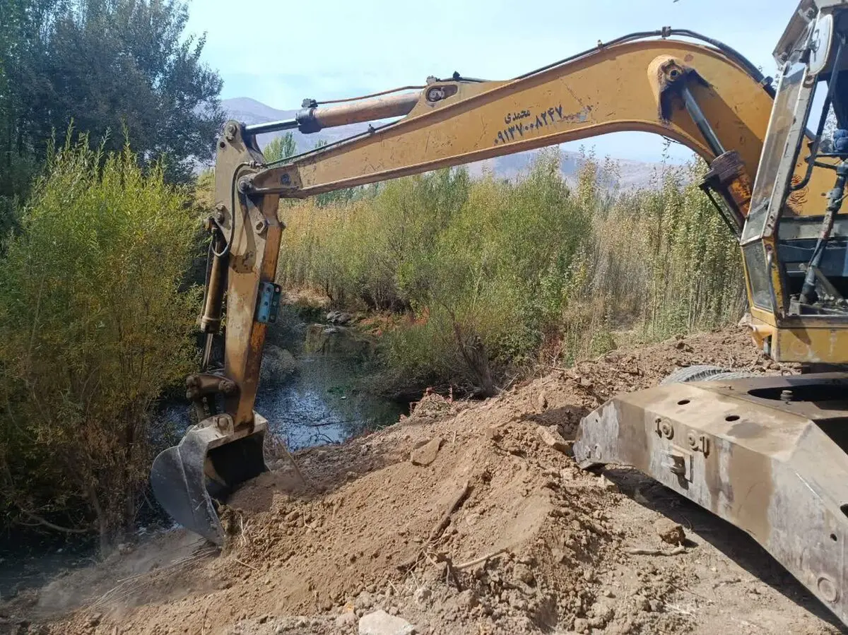 آزادسازی بستر و حریم رودخانه در روستای دستنا کیار؛ صیانت از حقوق عمومی و پیشگیری از مخاطرات سیلاب