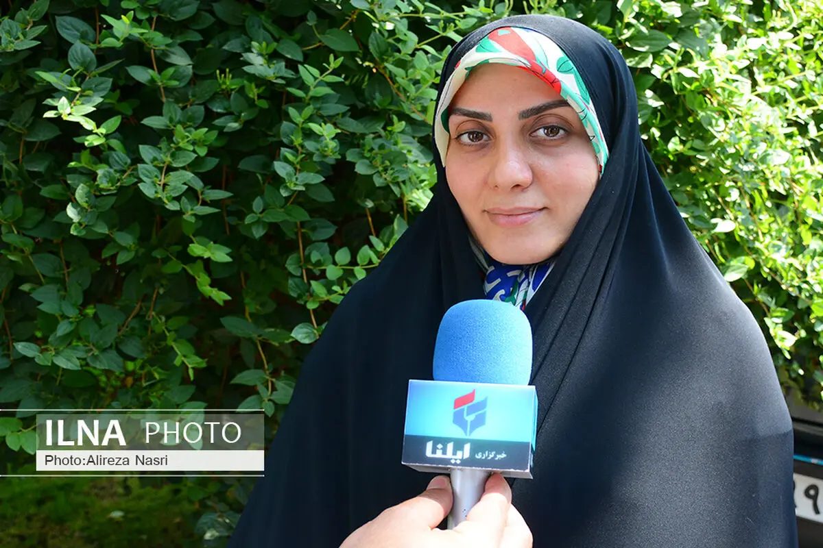 وظیفه نمایندگان حمایت قانونی از  انتقادات بجای خبرنگاران است/ همچنان پی‌گیر بیمه خبرنگاران هستیم