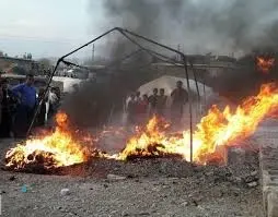 خطر آتش سوزی چادر ها و خفگی در کمین زلزله زدگان خوی