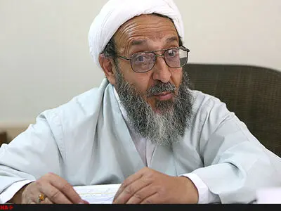 کسانی که معتقدند آرای مردم زینتی است، دنبال استقرار نظام پارلمانی هستند