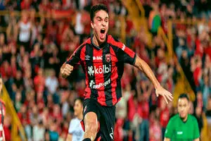 ستاره جوان خط دفاع مقابل ایران غایب شد