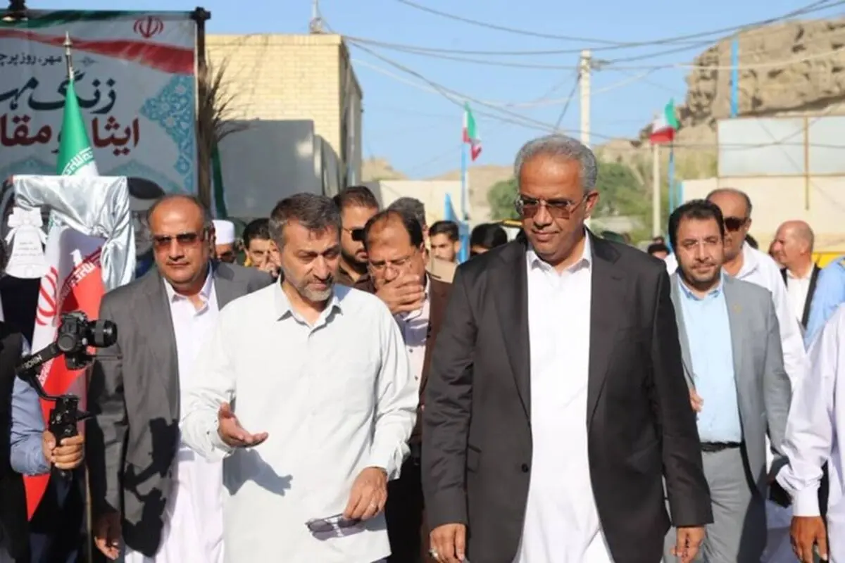 زنگ مهر با حضور دبیر شورایعالی مناطق آزاد در چابهار نواخته شد زنگ مهر با حضور دبیر شورایعالی مناطق آزاد در چابهار نواخته شد