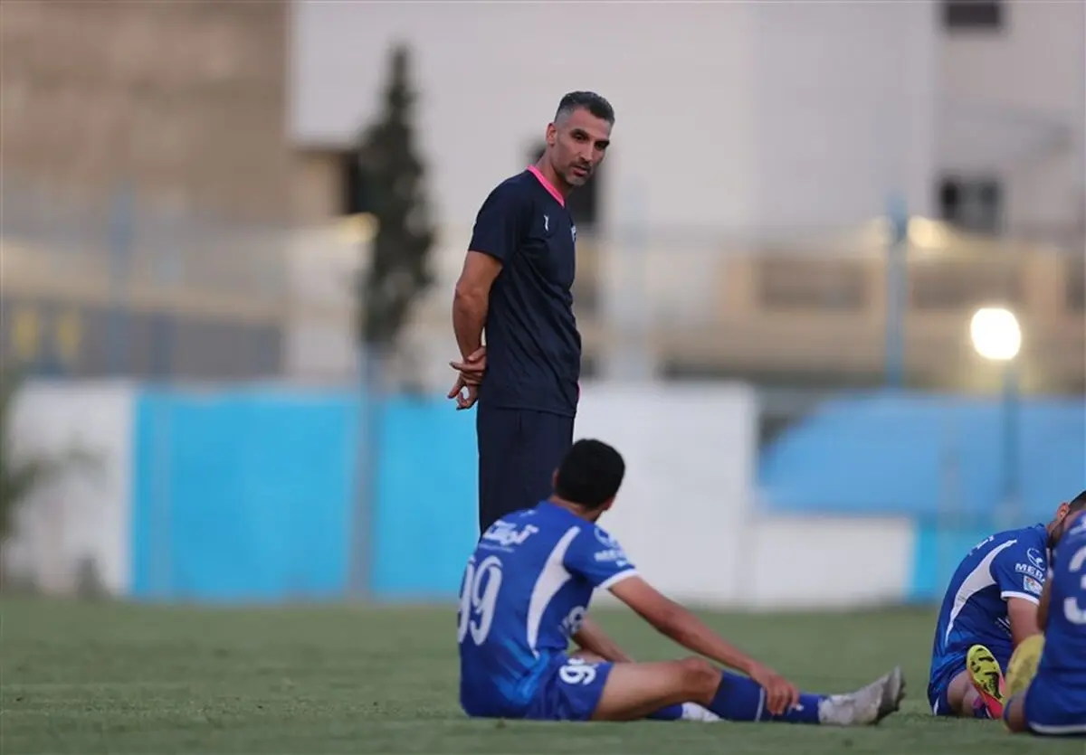 مشکل هاشمی‌نسب برای نشستن روی نیمکت استقلال حل شد