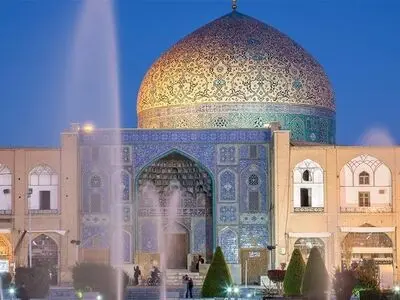 شیوه‌های مرمتی و حفاظت گنبد شیخ لطف الله تایید شد