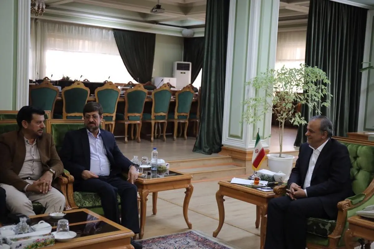 واقعیت‌های روز جامعه نباید سانسور شود