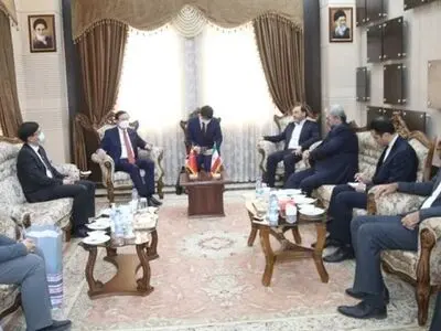 السفیر الصیني: نؤکد بقوة على الحفاظ على وحدة الأراضي الایرانیة