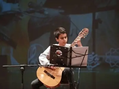 گزارش پنجمین روز از جشنواره موسیقی امیرجاهد/
استاندارد بالای تکنوازان 