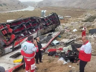 عدم رعایت سرعت مطمئنه و عدم  توانایی در کنترل وسیله نقلیه حادثه ساز شد
