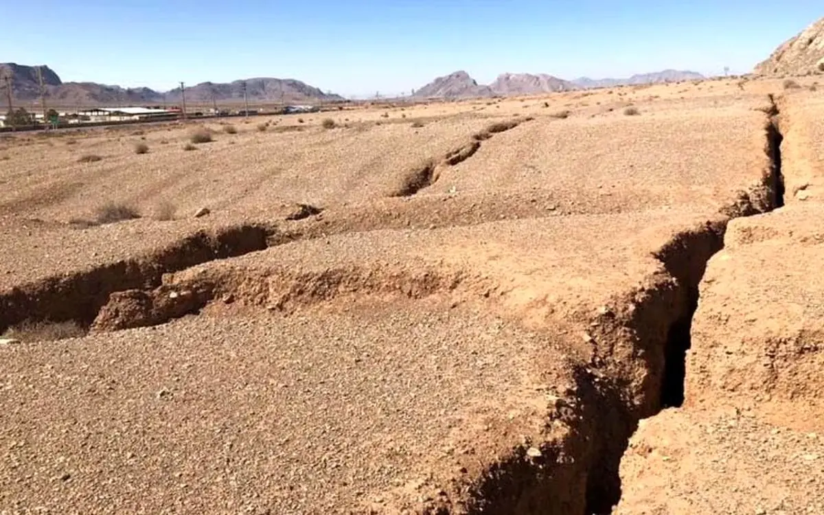 شناسایی ۵۰۰ هزار واحد مسکونی درپهنه‌های فرونشستی فارس/ نامتقارن بودن نشست ها عامل اصلی تخریب سازه هاست