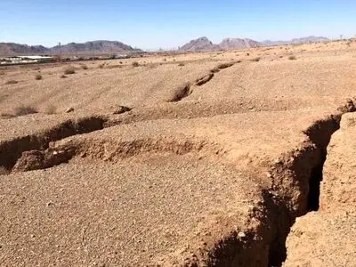 شناسایی ۵۰۰ هزار واحد مسکونی درپهنه‌های فرونشستی فارس/ نامتقارن بودن نشست ها عامل اصلی تخریب سازه هاست