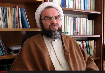 روزه‌داران براساس نظر پزشکان عمل کنند/ مبلغان مذهبی در ماه رمضان از ظرفیت فضای مجازی کمک بگیرند