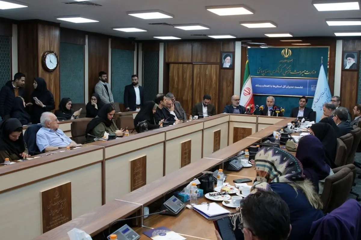 ورود ۴ و نیم میلیون گردشگر به ایران/ به آمار گردشگران پیش از جنگ ۱۲روزه بازگشتیم/ به فرونشست به چشم یک کلان مسئله ملی نگاه می کنیم