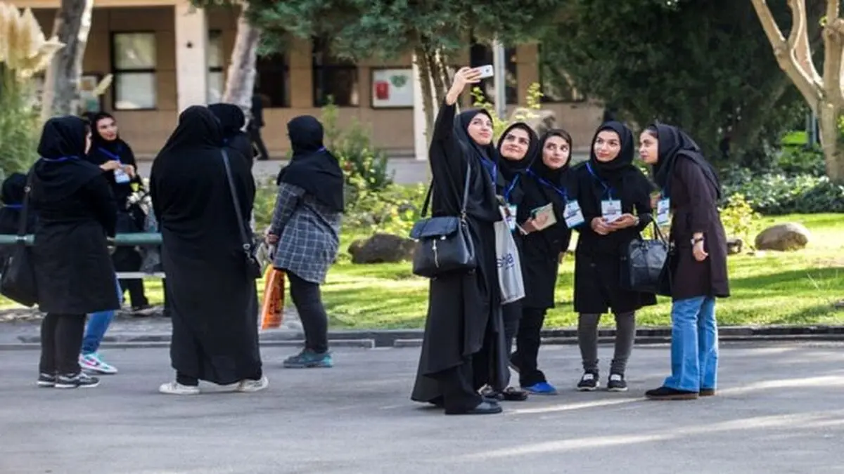 بررسی وضعیت فرهنگی و اجتماعی دانشجویان در مجمع تشخیص مصلحت