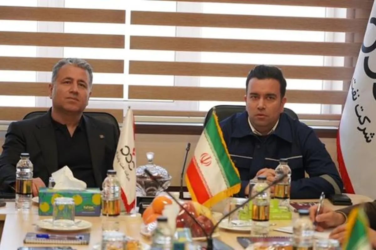  مدیرعامل تاپیکو از مجتمع آبادان شرکت نفت پاسارگاد بازدید کرد