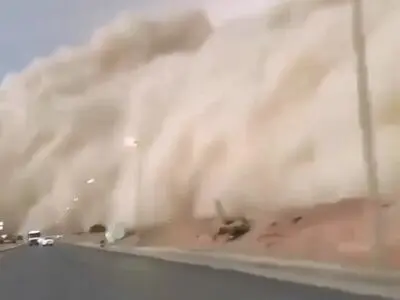 طوفان شدید شهر سلوم مصر را درنوردید + فیلم