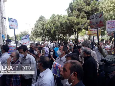 تجمع بازنشستگان کارگری مقابل ادارات تامین اجتماعی/ افزایش مستمری‌ها و پرداخت بدهی‌های دولت، خواسته‌های اصلی‌ست