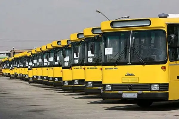 رانندگان اتوبوس شهری ارومیه برای پیگیری مطالبات خود دست از کار کشیدند