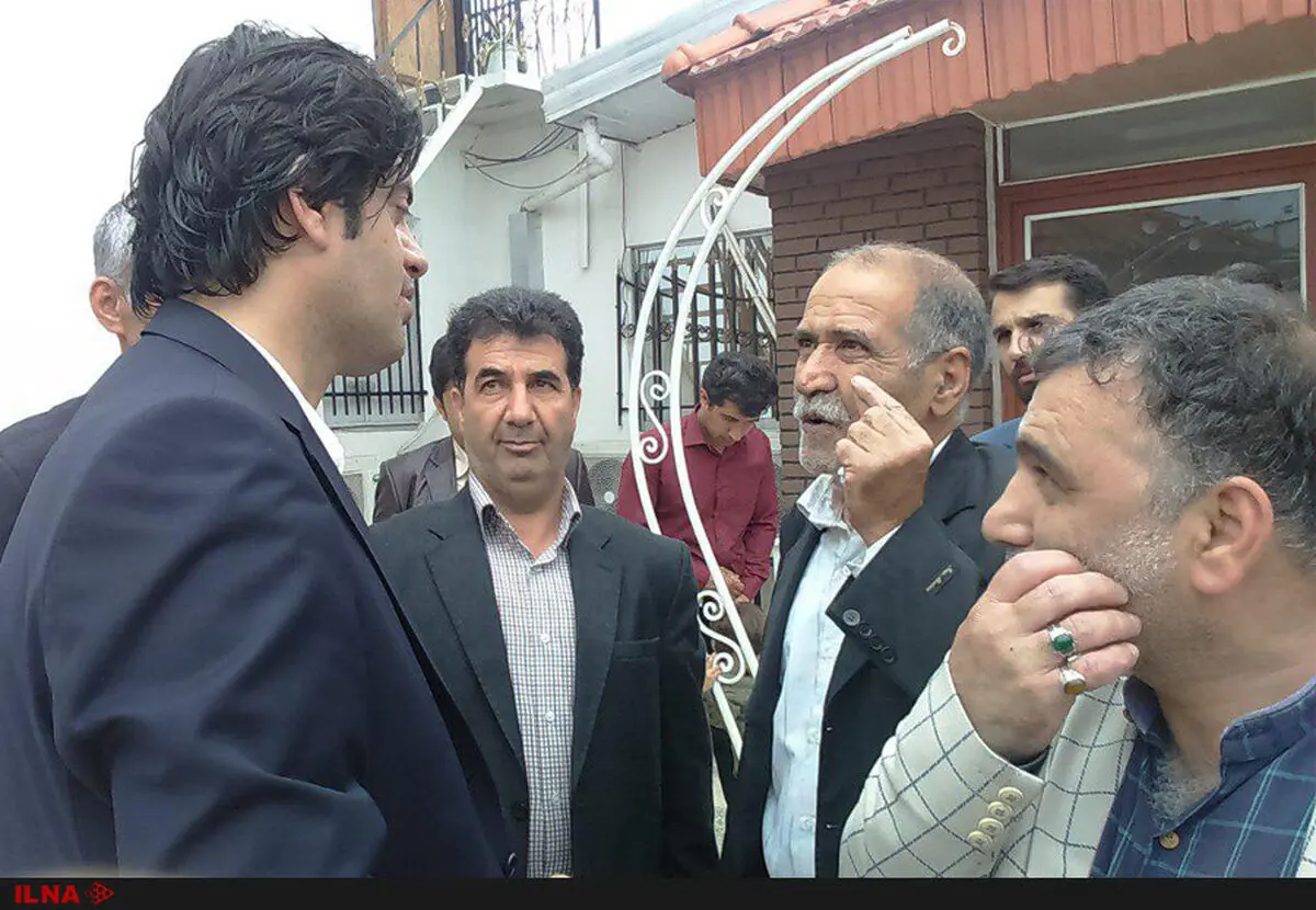  قوانین مزاحم در حوزه کارگری و احزاب زیاد است/ یقه بستن و برجسته کردن پیشانی نشانه دینداری نیست 