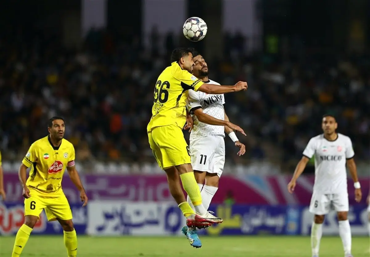 بازی فجرسپاسی شیراز و پرسپولیس بدون تماشاگر شد 