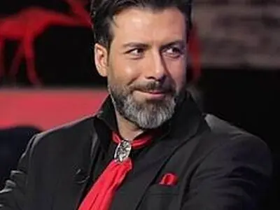 واشقانی: من راهم، راه داریوش اقبالیه! + فیلم