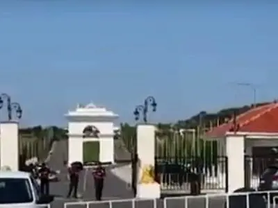 حمله پلیس آلبانی به مقر منافقین