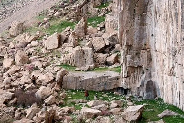 مراکز اقامتی غیرمجاز در کرمانشاه ساماندهی می‌شوند