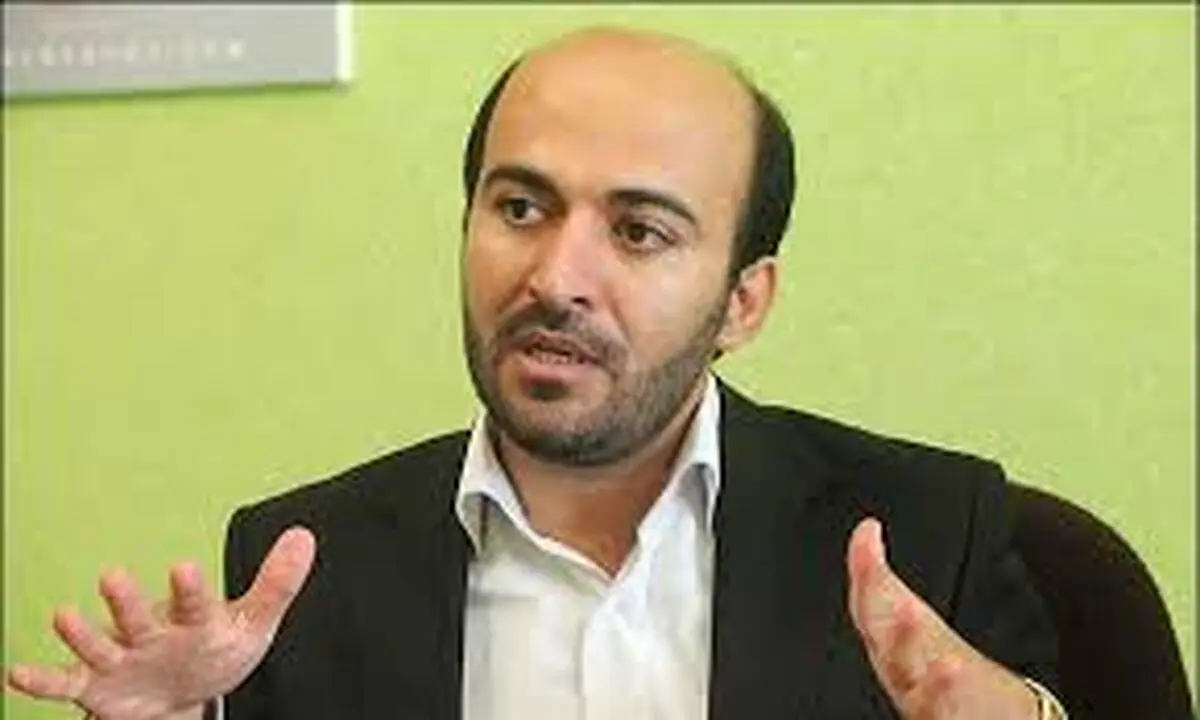 تاجران چینی در حال خرید تمام ماسک‌ها هستند/ عدم استفاده از لایه «ملت بلون» ماسک‌ها را بی‌اثر می‌کند/ عدم نظارت باعث تولید ماسک‌های تقلبی در واحدهای زیر پله‌ای شد