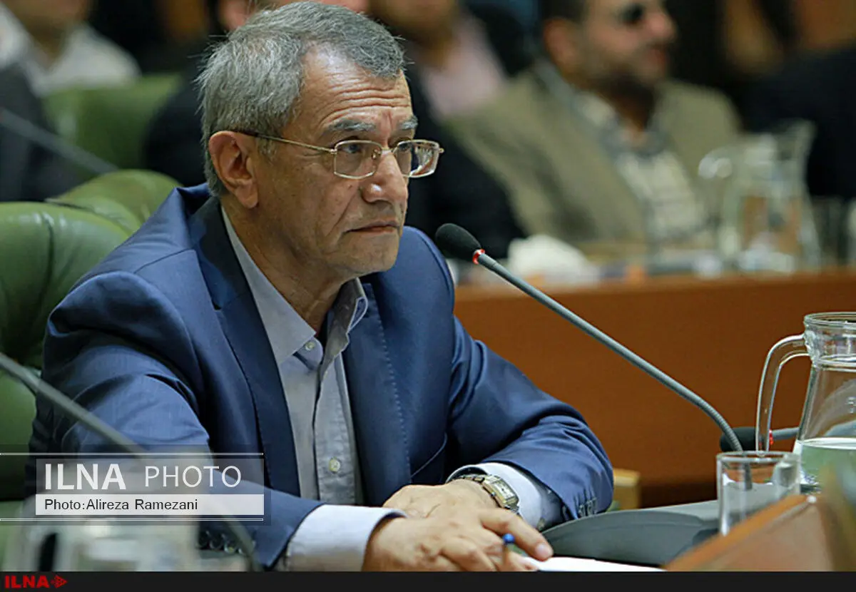 ۳ هزار دستگاه اتوبوس فرسوده در شهر تهران/دولت نهم و دهم هیچ کمکی به ناوگان اتوبوسی کشور نکرد