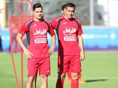 سر هافبک پرسپولیس شکست