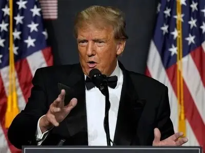 Trump Says US 'Like A Person Dying of Cancer' in Attack on DOJ, FBI
