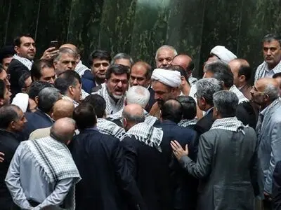 هویت فیلمبردار مشاجره اخیر ظریف فاش شد + عکس