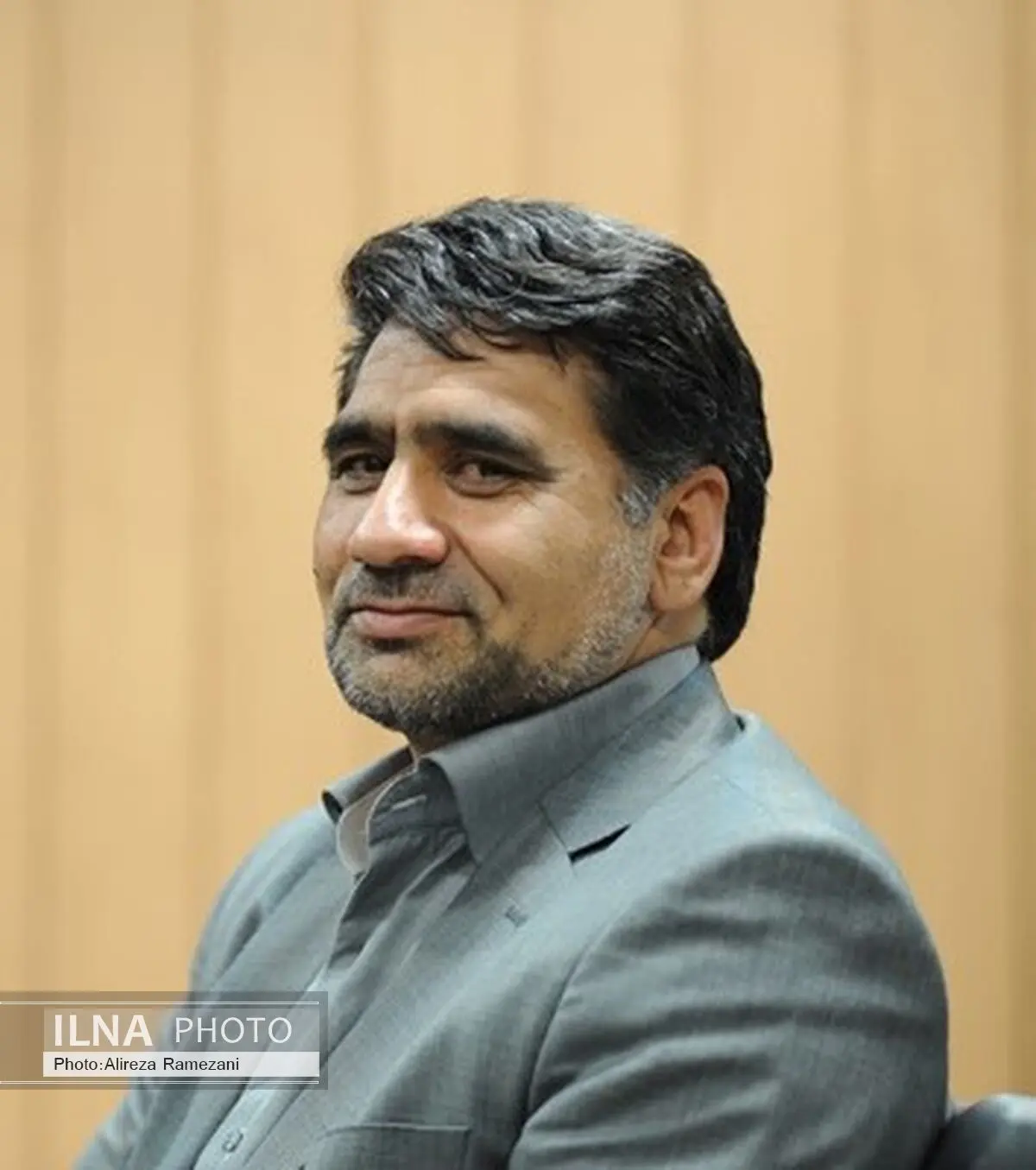 آخوندی وارث مسکن مهر فاقد زیرساخت بود 