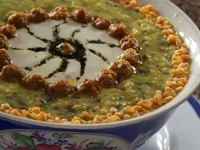 طرز تهیه آش دوغ بختیاری