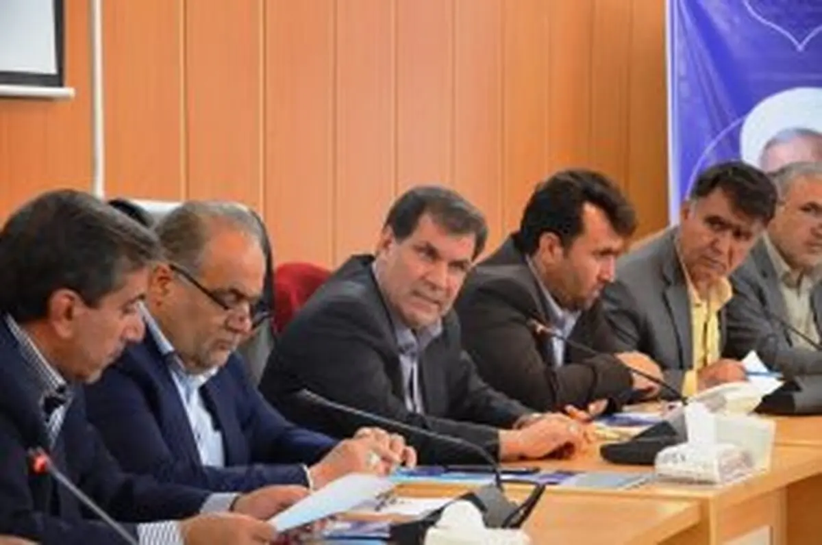 باید از تولیدات استان به نحو مطلوب استفاده شود/ خودداری دستگاه‌های اداری از خرید محصولات سایر استان‌ها