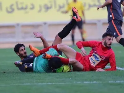 دیدار پرسپولیس و منصور ساوه (گزارش تصویری)