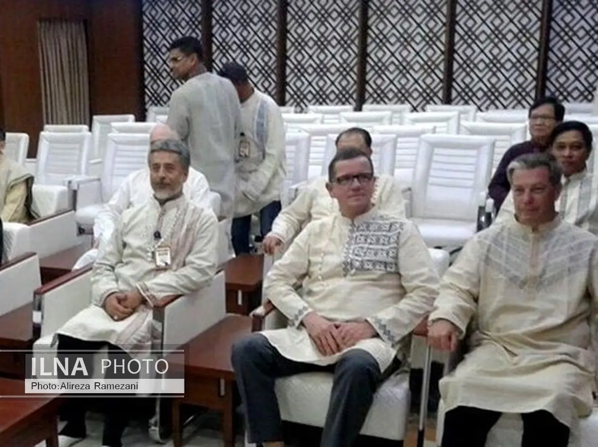 لباس متفاوت دریادار سیاری +عکس