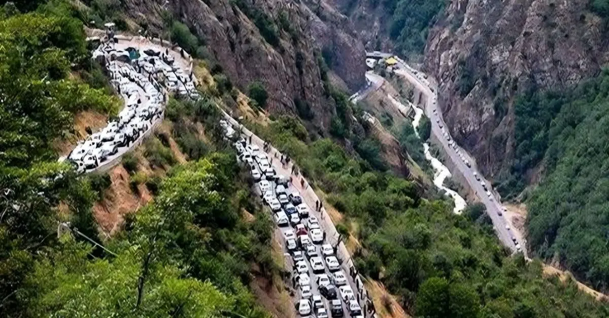 ترافیک محورهای مازندران در مسیر زائران مشهد؛ هشدار پلیس راه درباره بارندگی و استراحت رانندگان