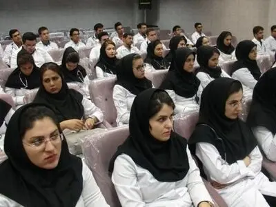 آزمونی برای ارتقاء فرهنگ کار گروهی و گسترش ارتباطات اجتماعی دانشجویان