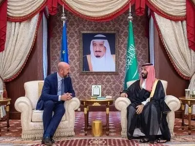 دیدار شارل میشل و محمد بن سلمان در جده